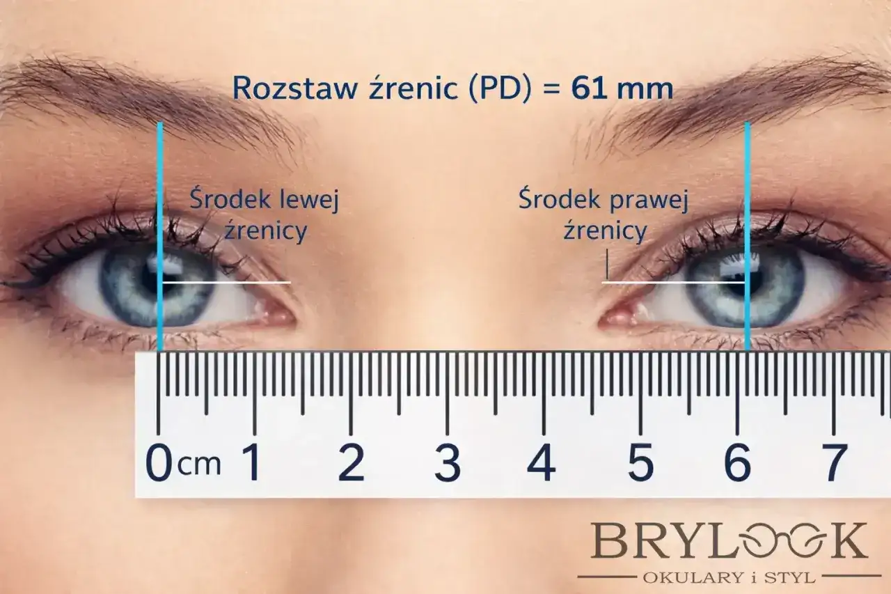 Pomiar rozstawu źrenic (PD) wynosi 61 mm. Obraz pokazuje, jak zmierzyć, czy rozstaw źrenic się zmienia, używając linijki.